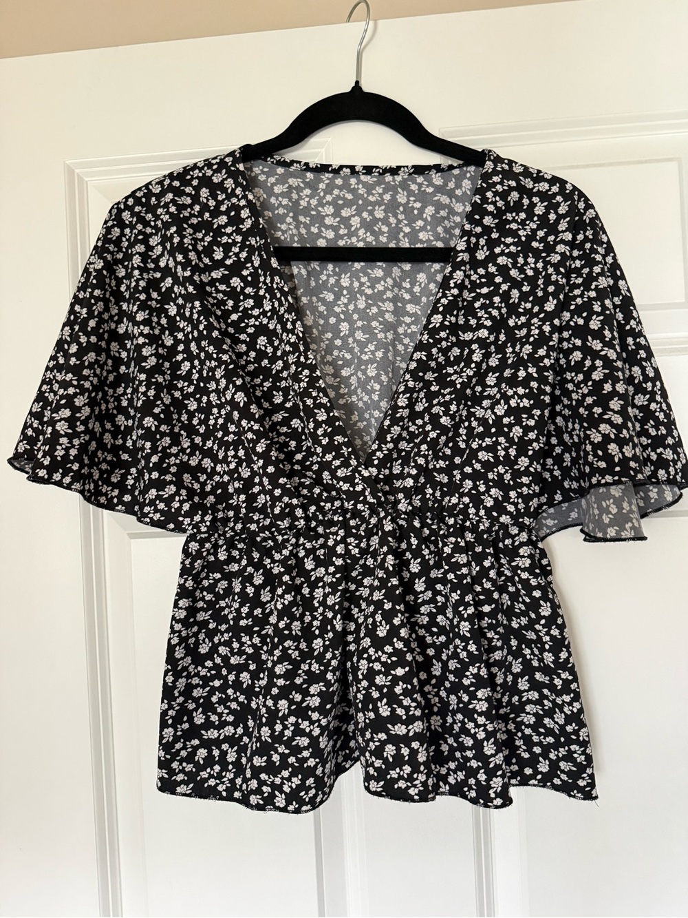 SHEIN Black Floral V-Neck Flutter Sleeve Blouse